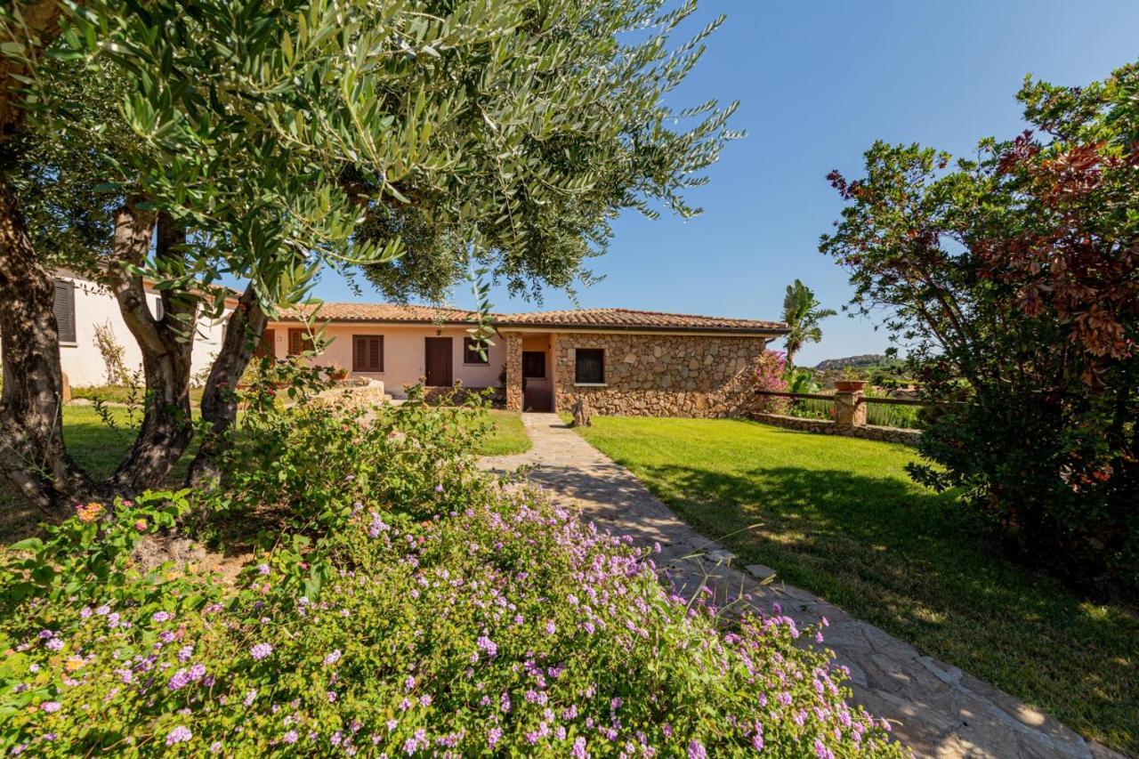 Appartamento Cala Paradiso San Teodoro  Exteriör bild